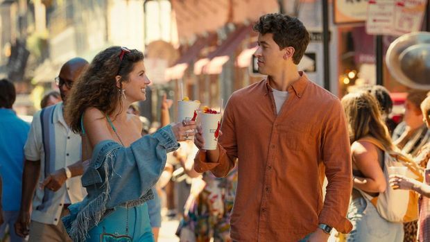 5 Film Rom-Com Barat yang Cocok Ditonton Akhir Pekan Ini