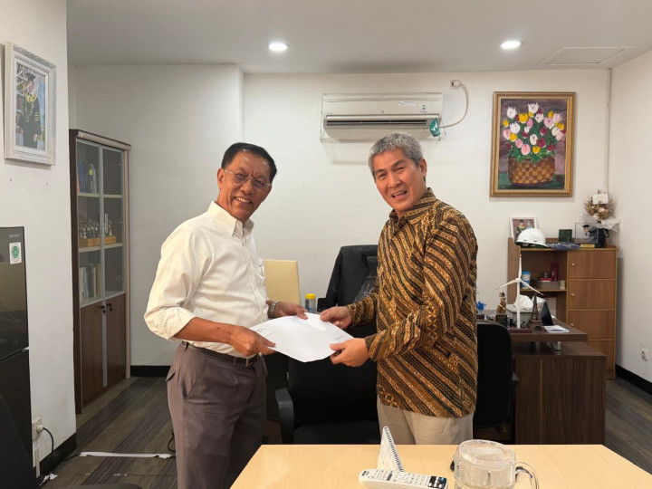 Bidik Pendidikan S3, ITPLN Angkat 3 Profesor Emeritus