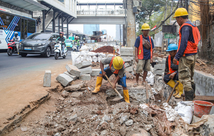 ​Revitalisasi Trotoar Gatot Subroto, Pengerjaan Ditargetkan Rampung November 2026