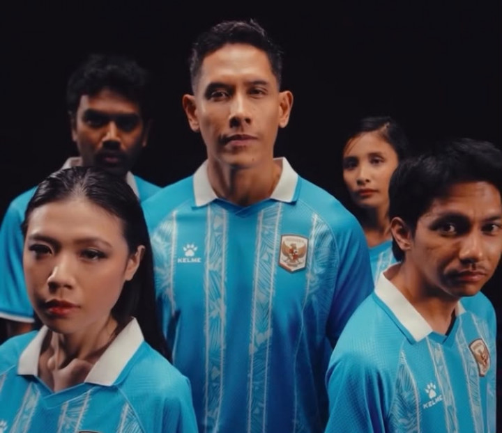 Kelme Hadirkan Jersey Ketiga Timnas Indonesia dengan Nuansa Biru Laut dan Bunga Melati