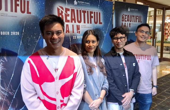 Sutradara Ungkap Alasan Pasangkan Raihaanun dan Baim Wong di Film Beautiful Pain
