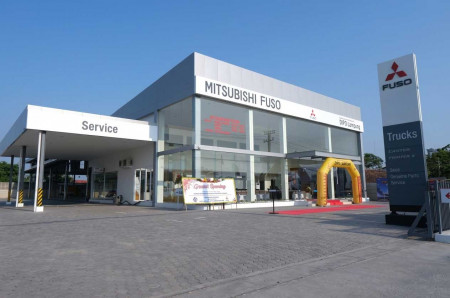 Dealer Mitsubishi Fuso DIPO Lampung Sanggup Layani 15 Truk per Hari