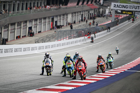 Jangan Lewatkan Moto3 Austria, Pembalap Indonesia Veda Ega Tampil Hari Ini