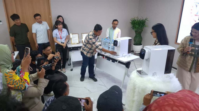 Teknologi pemurnian air, misalnya, kini hadir dalam bentuk yang lebih ringkas dan bisa ditempatkan langsung di dalam rumah tanpa membutuhkan ruang yang besar. Ilustrasi Magnific