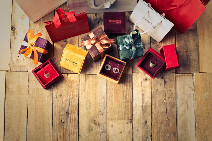 Tips Pilih Hadiah Korporat ala Howel & Co, Peraih Top Brand Award 2026