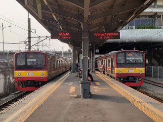 Pertama Kali Naik KRL? Ini Panduan Lengkapnya Biar Gak Bingung