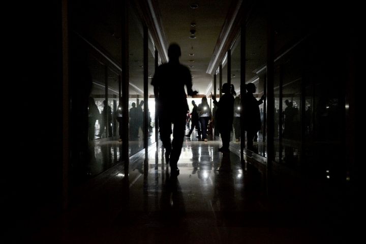 Jakarta Gelap Mulai 20.30 WIB Malam Ini, Ada Apa? Cek Wilayah yang Dipadamkan