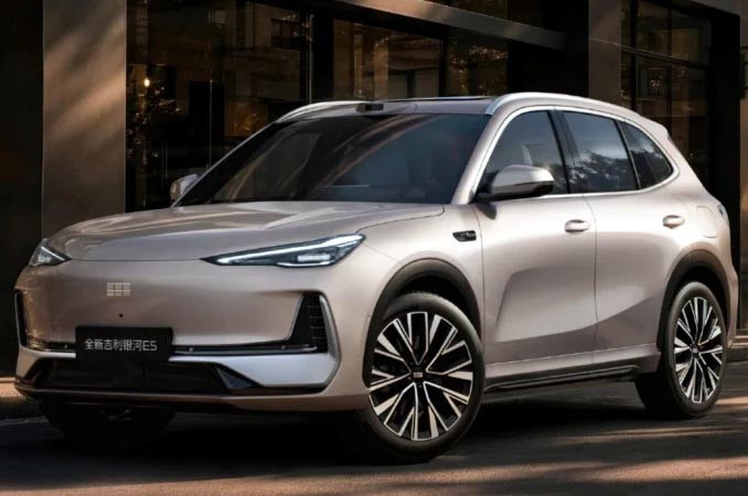 Facelift Geely EX5: Lebih Bertenaga dan Jarak Tempuh Lebih Jauh