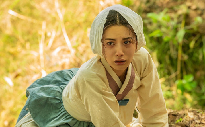 Nana Minta Maaf Usai Bentuk Bibirnya di The Scandal Tuai Kritik