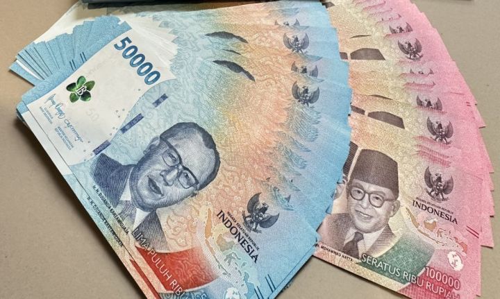 Rupiah Tembus Rp17.912 per Dolar AS