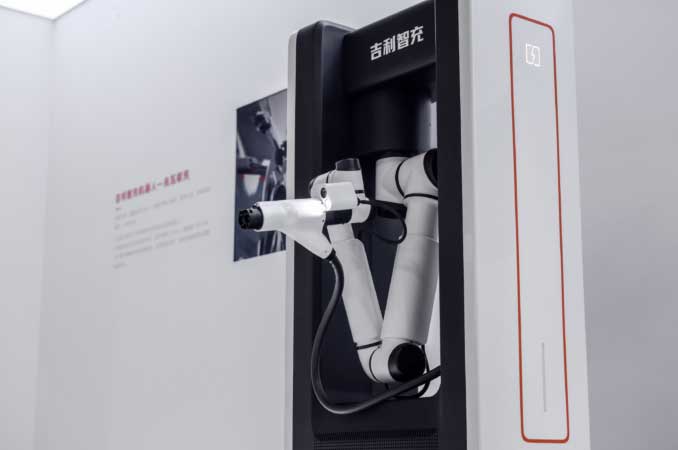 Geely Perkenalkan Teknologi Charging 2.250 kW Berbasis AI
