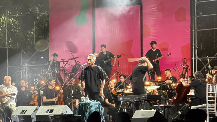 Guruh Soekarnoputra Wafat, Erwin Gutawa Ajak Penonton Pestapora Mengheningkan Cipta