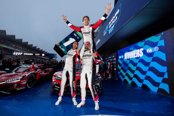 Sean Gelael dan Tim WRT 32 Menang di Fuji