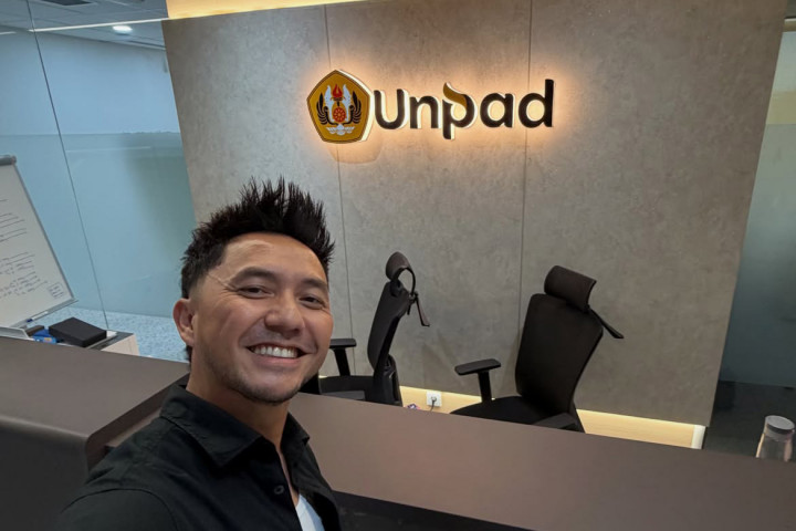 ​Omesh Lanjut S2 di Unpad, Kembali Jadi Mahasiswa