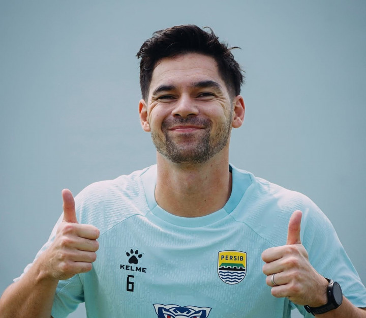 Absen Bela Timnas, Sandy Walsh Tetap Beri Dukungan  Jelang Lawan Malaysia