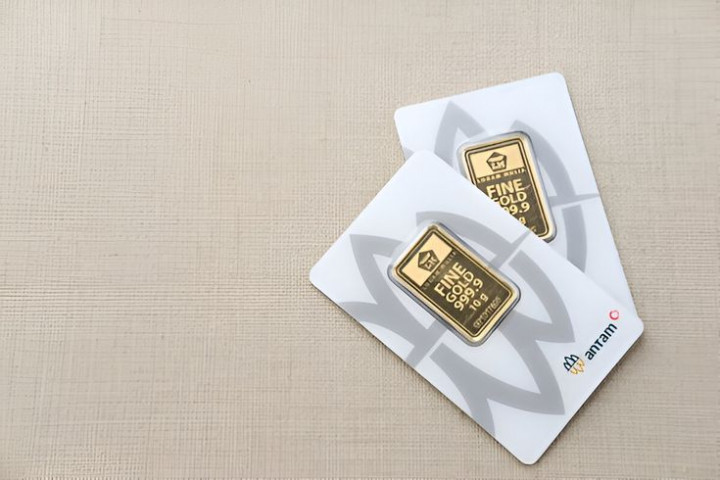 Waktunya Borong, Harga Emas Antam Hari Ini Turun Jadi Rp2.580.000 per Gram