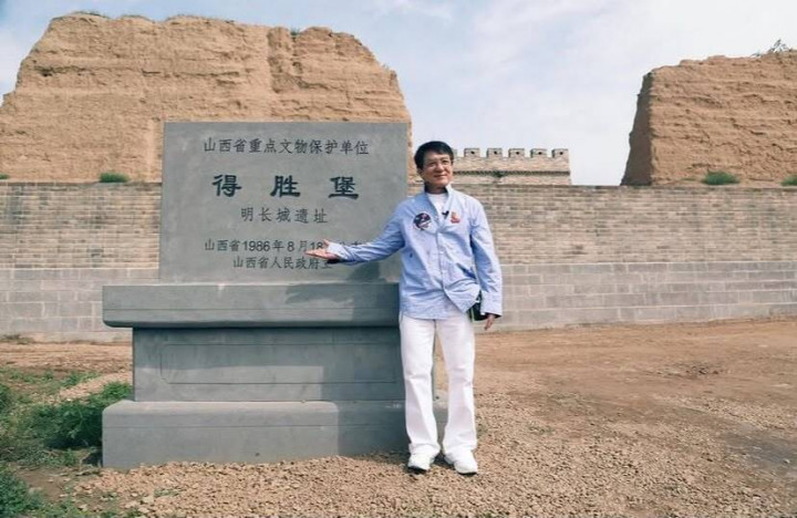 Benarkah Kabar Jackie Chan Meninggal?