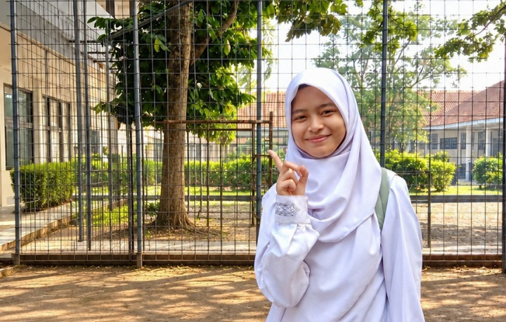 Toko Ayah Digusur, Kennysha Bangkit dan Raih Mimpi ke Jepang lewat PIP