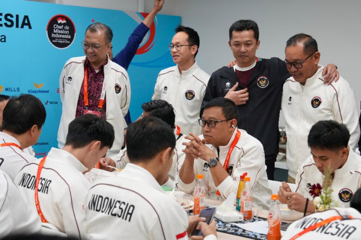 Asian Games 2026: Taufik Hidayat Kunjungi Rumah Indonesia, Sebut Olahraga Satukan Bangsa