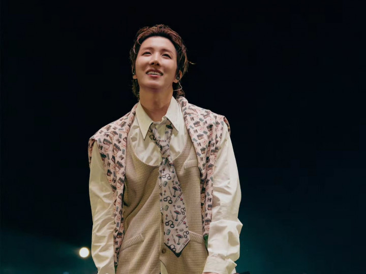 BTS Sabet 3 Penghargaan MTV VMAs 2026, j-hope Tulis Pesan Manis untuk ARMY