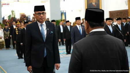 Profil Arrmanatha Nasir, Menlu Baru Pengganti Sugiono: Pendidikan dan Karier