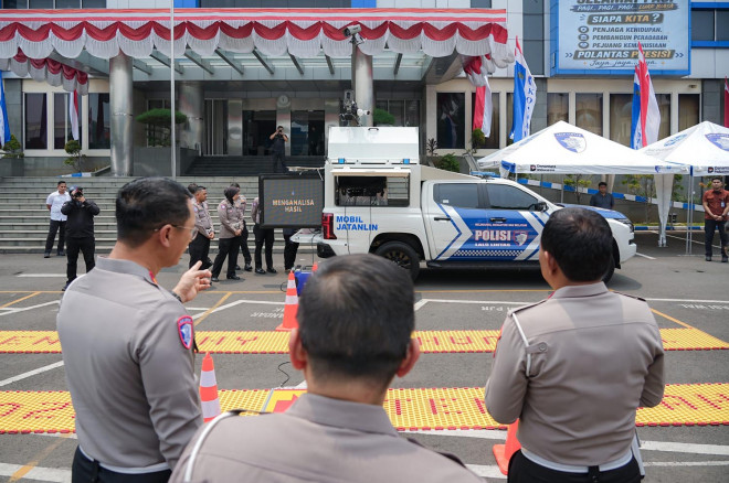 Korlantas Polri menyiapkan lima kendaraan bergerak untuk mendukung penindakan kendaraan Over Dimension dan Over Loading atau ODOL. Korlantas Polri