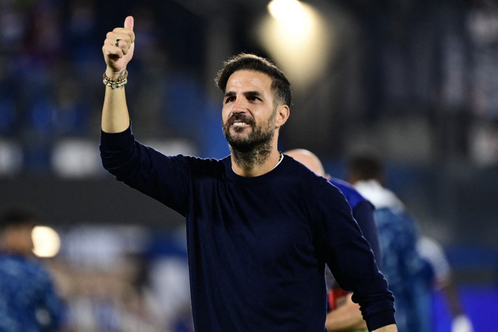 Laporta Sebut Fabregas Cocok jadi Suksesor Flick di Barcelona