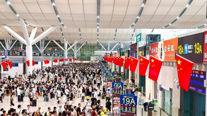 Kereta api China mencatat rekor 25,204 juta perjalanan penumpang dalam sehari saat libur National Day 2026. Ini kota dan rute yang paling ramai. Dok. cgtn