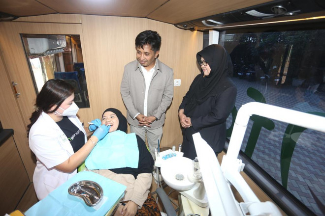  FDC hadirkan Smile Bus berteknologi AI serta gaet YARSI demi mendekatkan layanan kesehatan gigi masyarakat. (Foto: Dok. Medcom.id/Aulia Putriningtias)