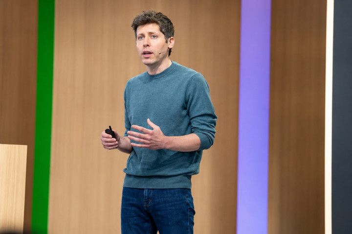 Sam Altman Nilai Manfaat AI Seimbang Risiko
