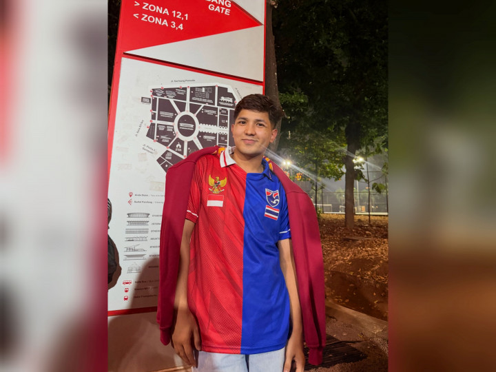 Jirayut Tepati Challenge Warganet, Nonton Final ASEAN Cup di GBK Pakai Jersey Setengah Indonesia & Thailand