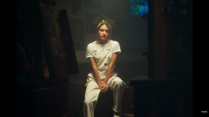 5 Lagu Olivia Dean yang Wajib Didengar Sebelum Nonton LaLaLa Fest 2027