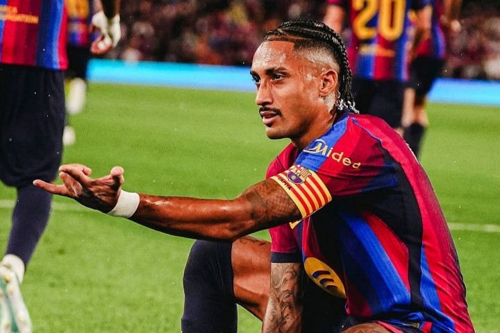 Raphinha Absen Bela Barcelona, Hansi Flick Siapkan Gabriel Jesus