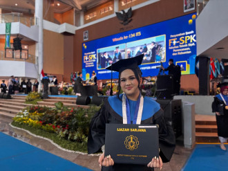 Keren Parah! Usia 19 Tahun, Hasna Nur Shadrina Jadi Sarjana