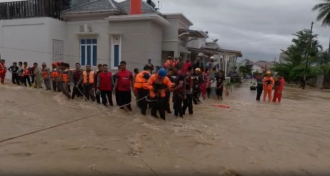 Banjir Rendam Padang, Ratusan Warga Terdampak dan Puluhan
