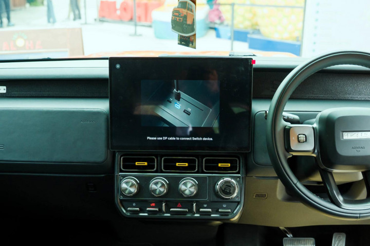 Unik, Head Unit Mobil Ini Bisa Digunakan untuk Nintendo Switch