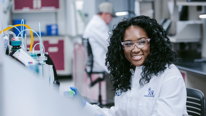 Novo Nordisk Akselerasi Penemuan Obat Melalui AI Claude