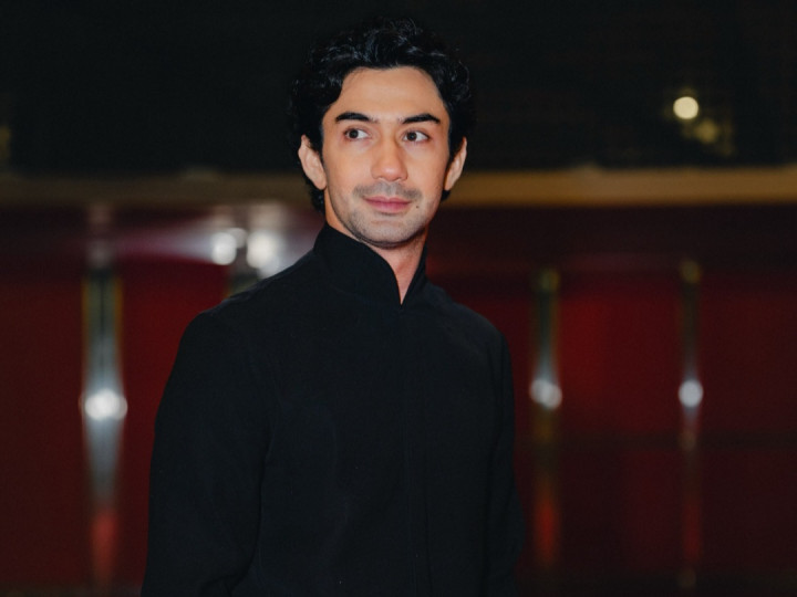 Reza Rahadian Sutradarai Film Casparina, Terinspirasi Kisah Nyata Sang Nenek