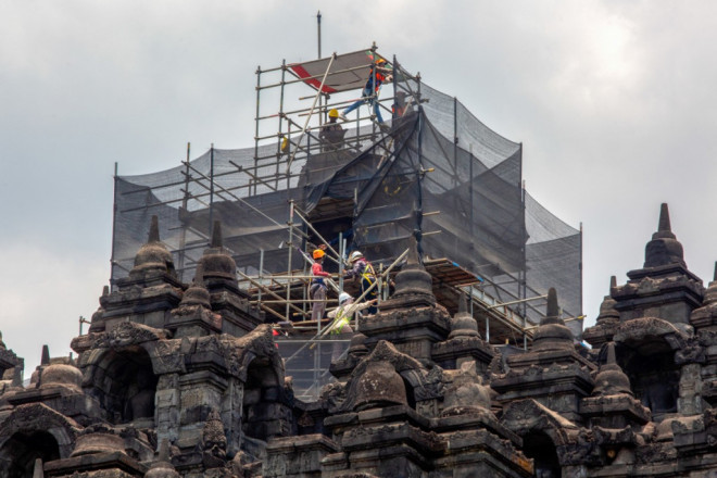 Restorasi Mahastupa, stupa utama sekaligus terbesar di kompleks Candi Borobudur, Magelang, Jawa Tengah, Selasa, 6 Oktober 2026. DOK AFP/Devi Rahman