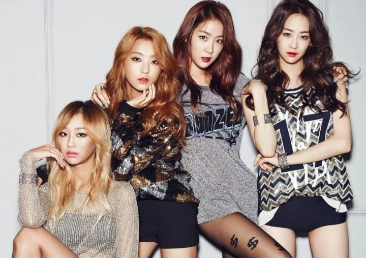 Lirik dan Makna Lagu “Give It To Me” SISTAR yang Penuh Emosi