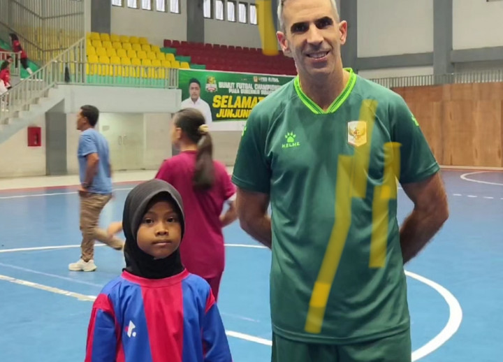 Bocil Viral Jago Futsal Ini Akhirnya Ketemu Pelatih Timnas!