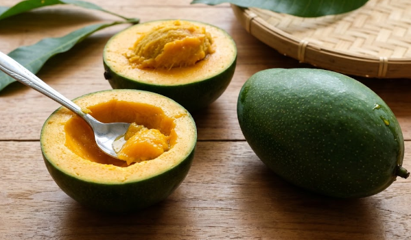 Apakah Mangga Alpukat Sama dengan Harum Manis? Ini Perbedaannya