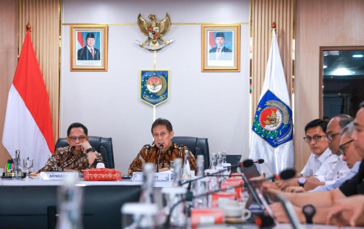 Lagi Penuh Asap, Menkes Imbau Kelompok Rentan Buat Kurangi Outdoor Activity