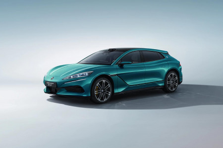 Denza Z9 GT Dibekali dengan Fitur 'Mata Tuhan', Apa Itu?