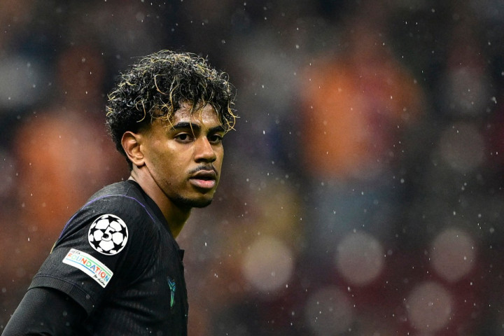 Luis Enrique Minta Publik Berhenti Bandingkan Yamal dengan Messi