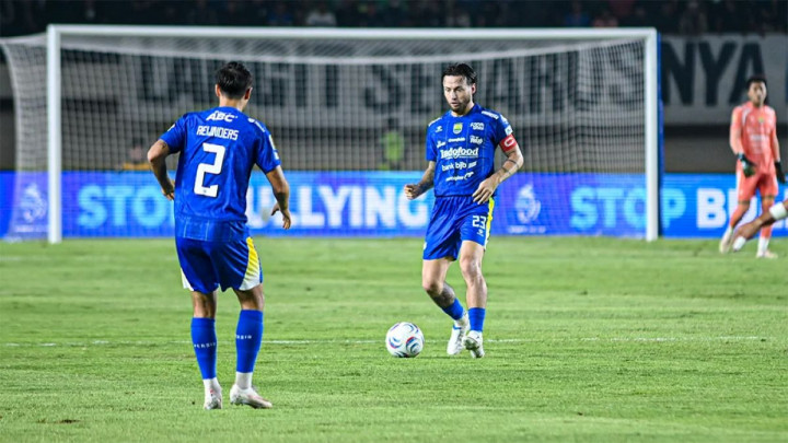 Mimpi Marc Klok Ingin Pensiun di Persib