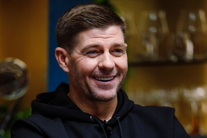 Steven Gerrard Tak Menyesal Pernah Tolak Tawaran Bayern hingga Inter