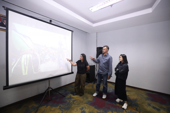 Berkarya Lewat Lensa, Merajut Karsa Selaras dengan Waktu