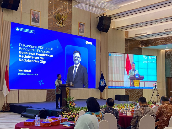 'Full Cover'! Pemerintah Siapkan 1.000 Beasiswa Dokter Spesialis di 2026-2027