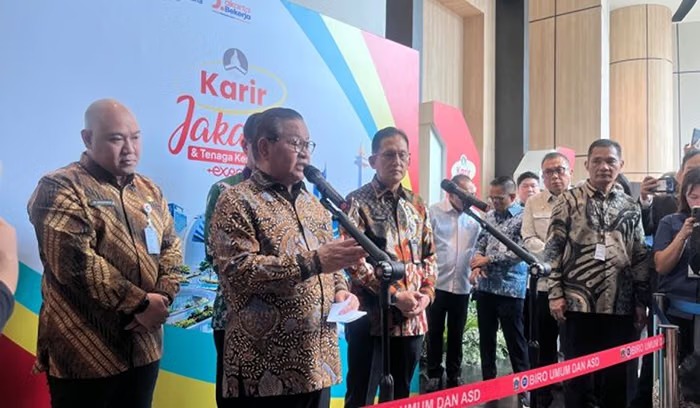 Mulai Januari 2027, Pencari Kerja di Jakarta Gratis Naik Transportasi Publik